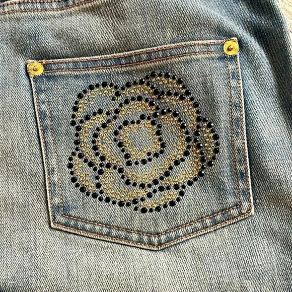 St. John straight leg jeans Embellished Crystal Rose on back pocket women’s sz 2 - Picture 11 of 12